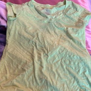 No boundaries, extra extra large highlighter, yellow T-shirt